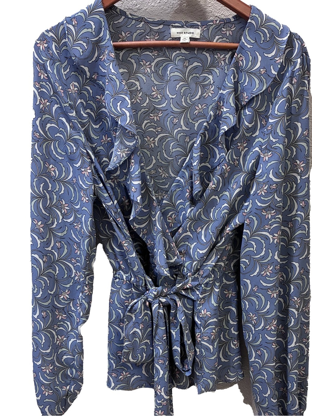 Max Studio Ruffle Long Sleeve Faux Wrap Top Lavender / Blue floral Size XL - Picture 3 of 6